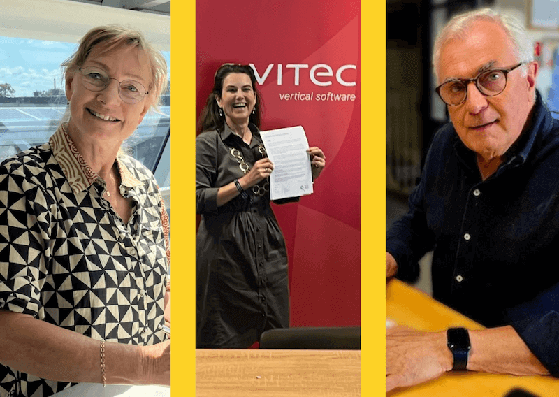 Op de eerste foto zie je Gerda Brethouwer, directeur van het Nationaal Onderduikmuseum, die het manifest van het Netwerk Digitaal Erfgoed ondertekent, op de tweede foto toont Anna Van Wassenaer-Golla, CEO van Vitec Memorix, het ondertekende manifest, en op de derde en laatste foto ondertekent Henry Wilbrink, voorzitter van de Historische Vereniging Alphen aan den Rijn, het manifest